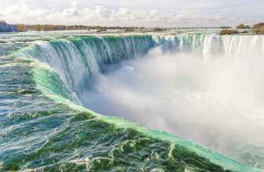 Bus Tours to Niagara Falls and Toronto, Canada