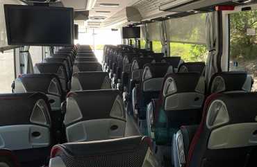 Benefits of Hiring a Charter Bus for a School Field Trip