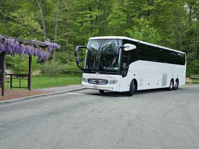 Charter Bus Rent 127