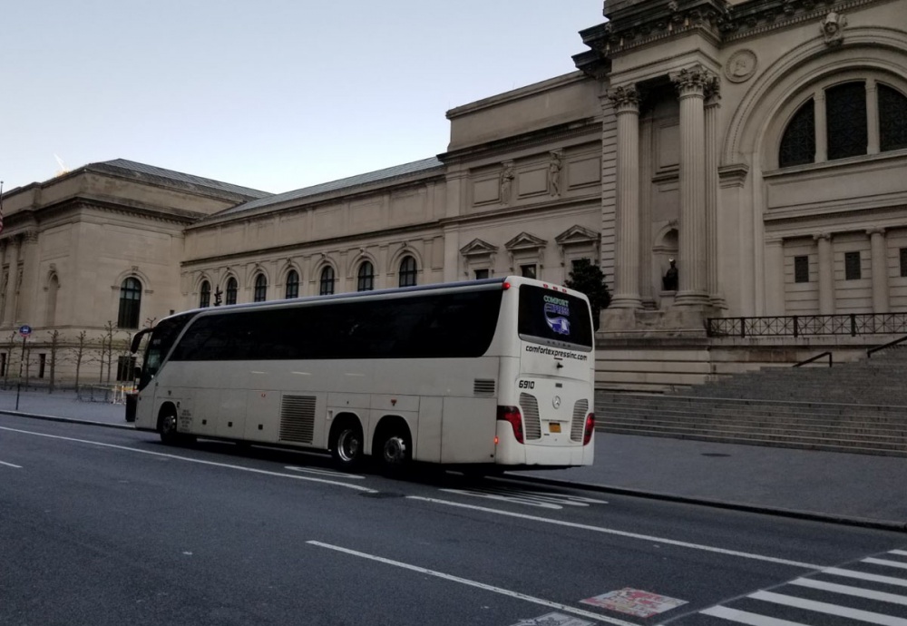 private charter bus